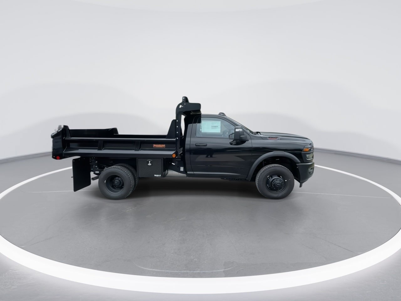 New 2026 RAM 3500 Tradesman AWD/4WD image 23