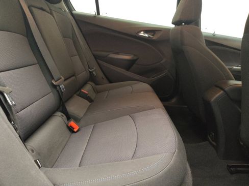 Used 2019 Chevrolet Cruze LT w/ Convenience Package FWD image 19