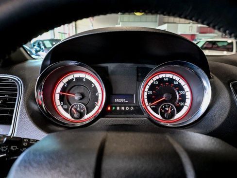 Used 2017 Dodge Grand Caravan SE image 30