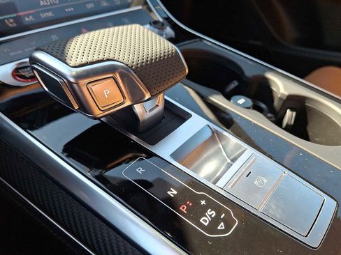 New 2026 Audi RS Q8 performance image 13