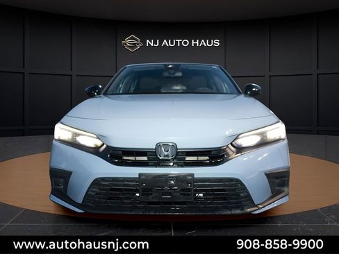 Used 2023 Honda Civic Sport image 3
