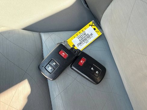 Used 2013 Toyota Prius C Four FWD image 21