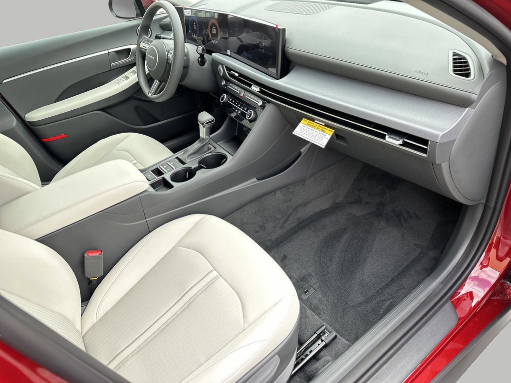 New 2026 Hyundai Sonata SE FWD image 23