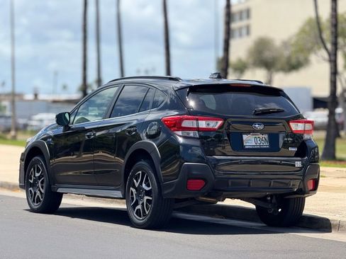 Used 2019 Subaru Crosstrek Hybrid w/ Moonroof Package w/Navigation AWD/4WD image 3