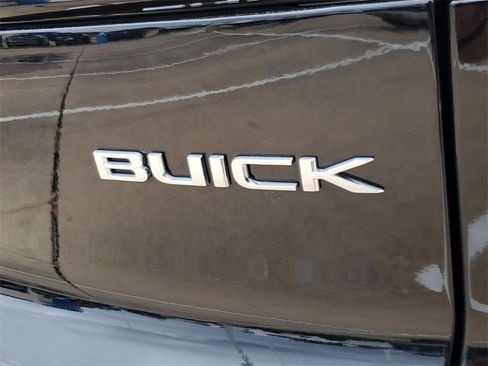 Used 2025 Buick Enclave Preferred image 6