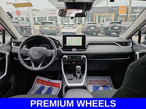 Used 2024 Toyota RAV4 XLE w/ Convenience Package AWD/4WD image 10