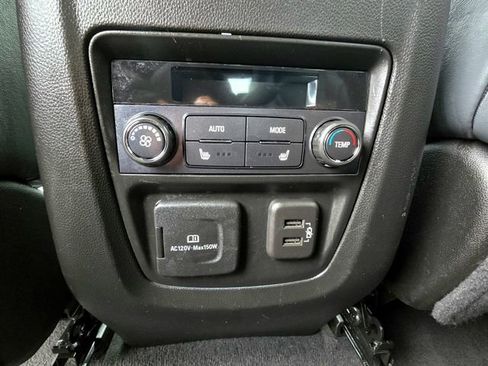 Used 2024 Buick Enclave Premium image 31