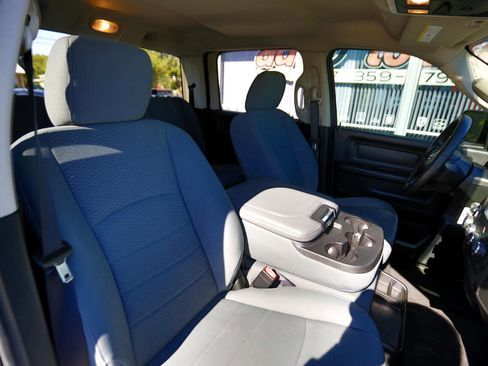 Used 2017 RAM 1500 Express image 19