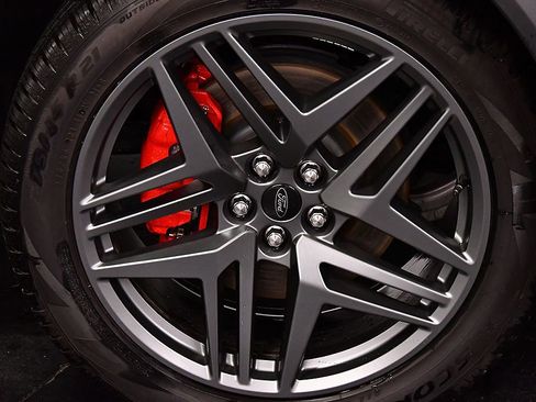 Used 2025 Ford Explorer ST-Line w/ Premium Package image 9