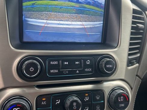 Used 2020 GMC Yukon Denali image 7