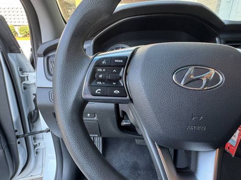 Used 2018 Hyundai Sonata SE w/ Cargo Package FWD image 18