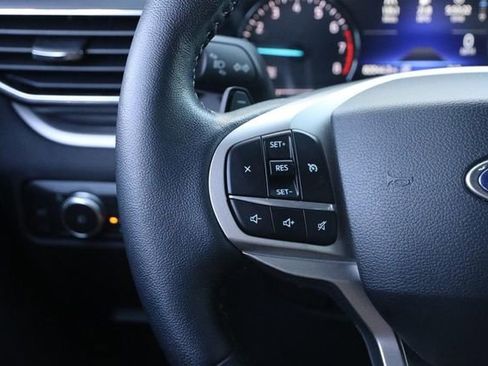 Used 2021 Ford Explorer XLT w/ Equipment Group 202A image 13