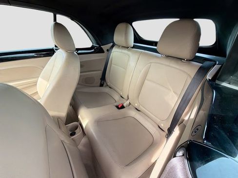 Used 2014 Volkswagen Beetle 1.8T image 22