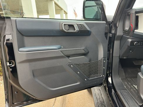 New 2025 Ford Bronco Heritage Edition image 10