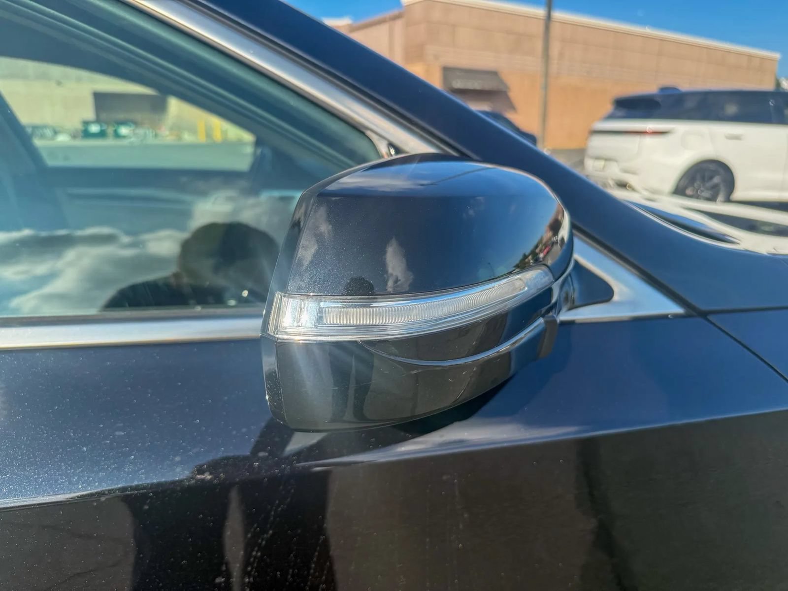 Used 2020 Genesis G80 3.8 RWD image 28