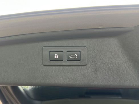 Used 2022 Subaru Outback Limited AWD/4WD image 23