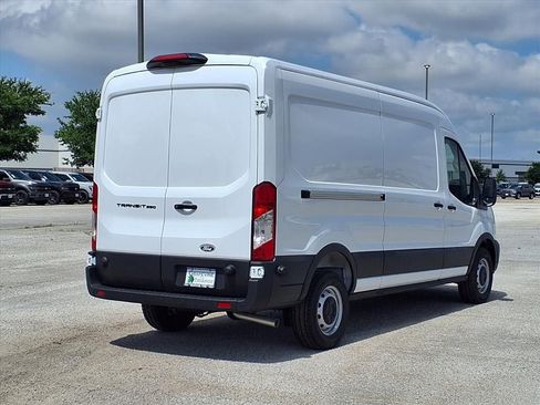 New 2026 Ford Transit 250 148 Medium Roof RWD image 4
