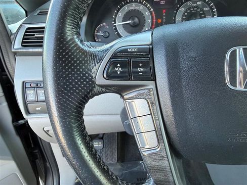 Used 2016 Honda Odyssey EX-L image 38
