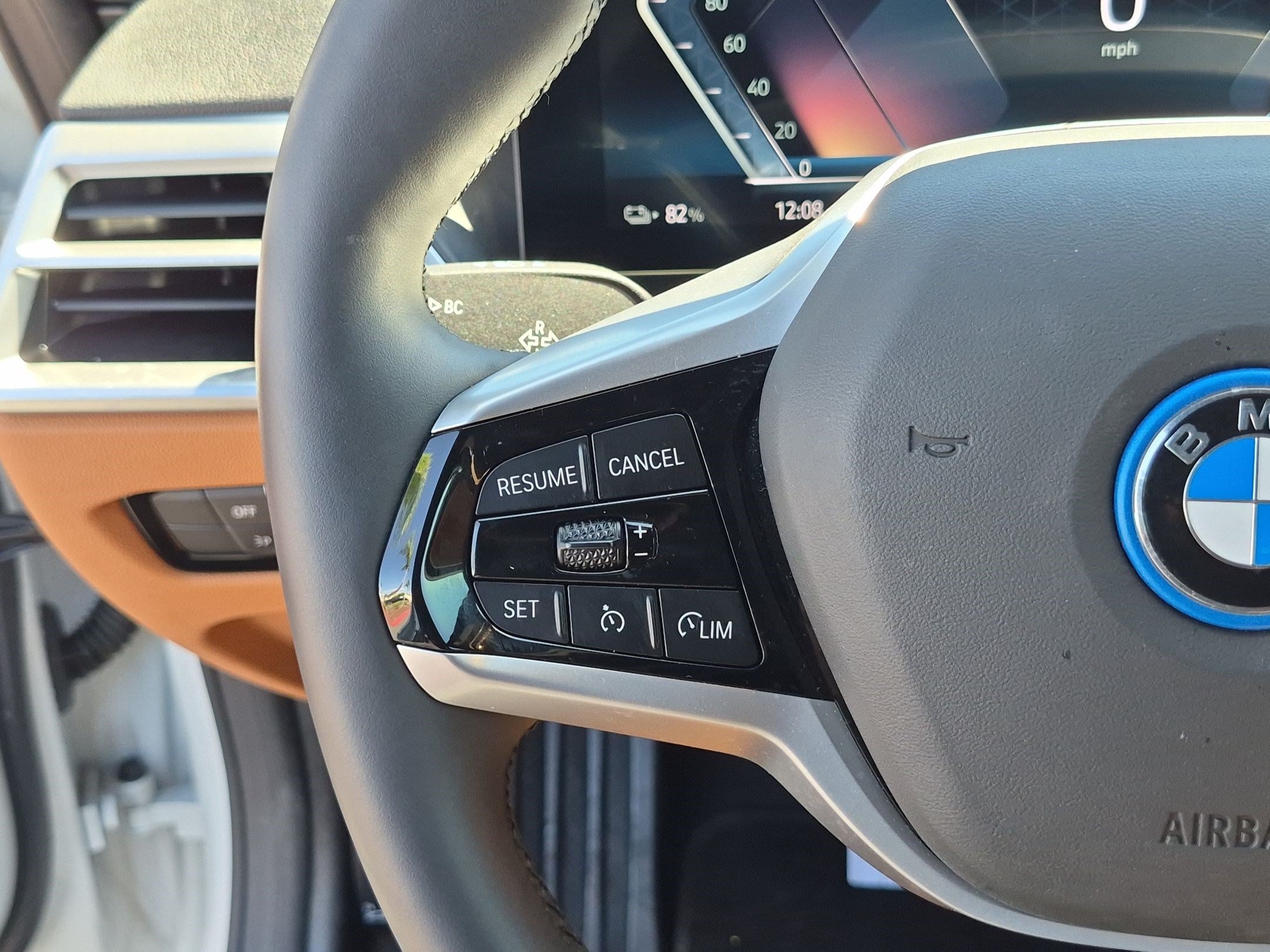 Certified 2025 BMW i4 eDrive40 w/ M Sport Package RWD image 19