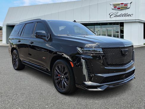 Used 2024 Cadillac Escalade V w/ LPO, ONYX Package AWD/4WD image 7
