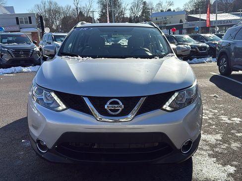Used 2018 Nissan Rogue Sport SV w/ SV All-Weather Package image 2