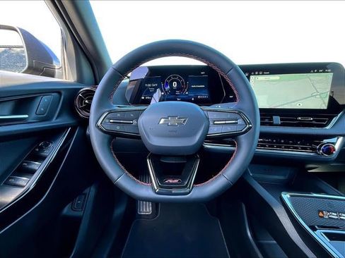 New 2026 Chevrolet Equinox RS image 16