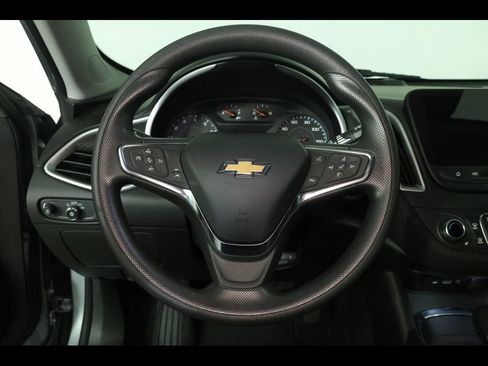 Used 2023 Chevrolet Malibu LT FWD image 23