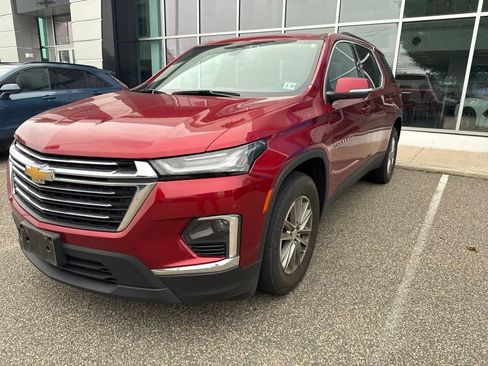 Used 2023 Chevrolet Traverse LT w/ LPO, Floor Liner Package AWD/4WD image 1