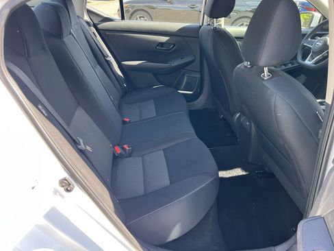 Used 2024 Nissan Sentra SV image 15