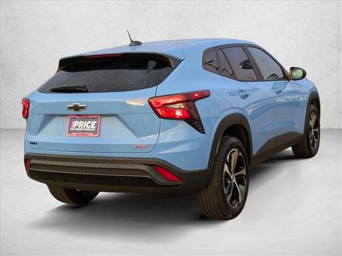 Used 2024 Chevrolet Trax RS w/ Sunroof Package image 5