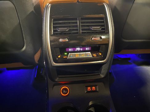 Used 2024 BMW X7 xDrive40i w/ M Sport Package image 13