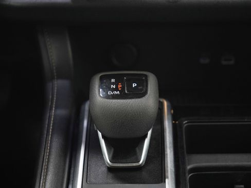 Used 2023 Nissan Pathfinder SV AWD/4WD image 21