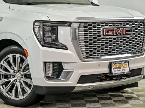 Used 2021 GMC Yukon XL Denali w/ Denali Ultimate Package AWD/4WD image 2