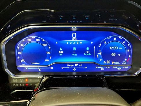 Used 2023 Chevrolet Silverado 1500 LT image 14