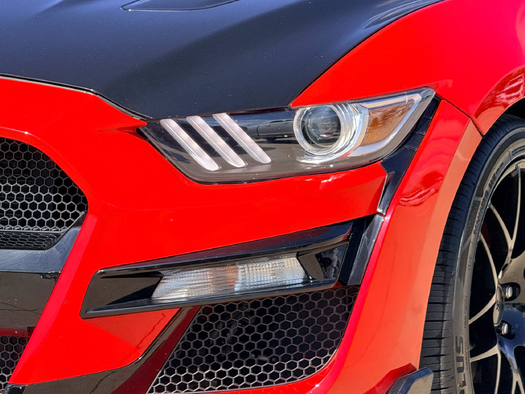Used 2017 Ford Mustang GT RWD image 5