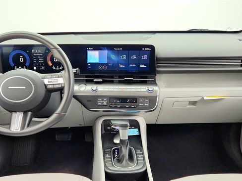 Used 2024 Hyundai Kona SEL image 11