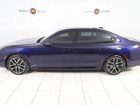Used 2023 BMW 760i xDrive image 31