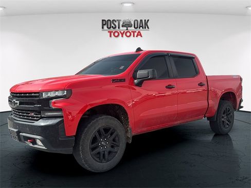 Used 2021 Chevrolet Silverado 1500 LT Trail Boss w/ LPO, Dark Essentials Package image 3