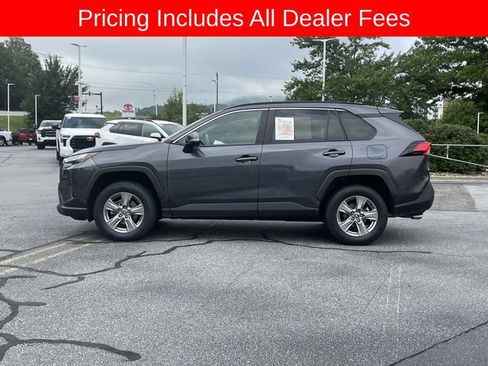 Used 2024 Toyota RAV4 XLE AWD/4WD image 2