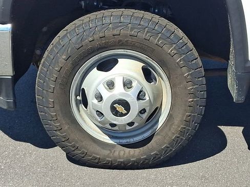 Used 2022 Chevrolet Silverado 3500 W/T w/ WT Convenience Package image 8