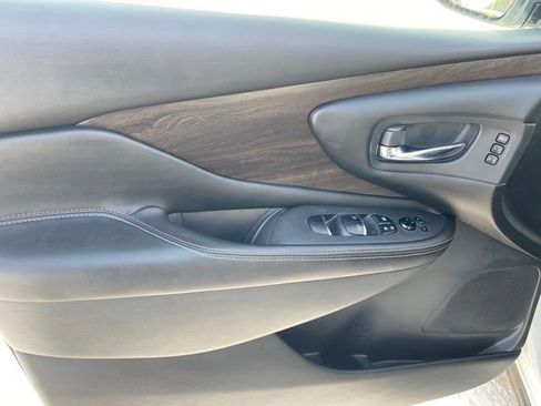 Used 2023 Nissan Murano Platinum image 17