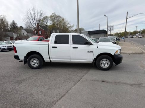 Used 2014 RAM 1500 4x4 Crew Cab w/ Remote Start & Security Group image 6
