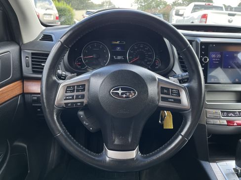 Used 2014 Subaru Outback 2.5i Limited AWD/4WD image 18