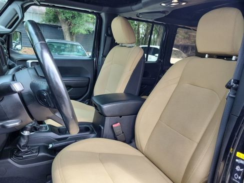 Used 2020 Jeep Wrangler Unlimited Sport AWD/4WD image 19