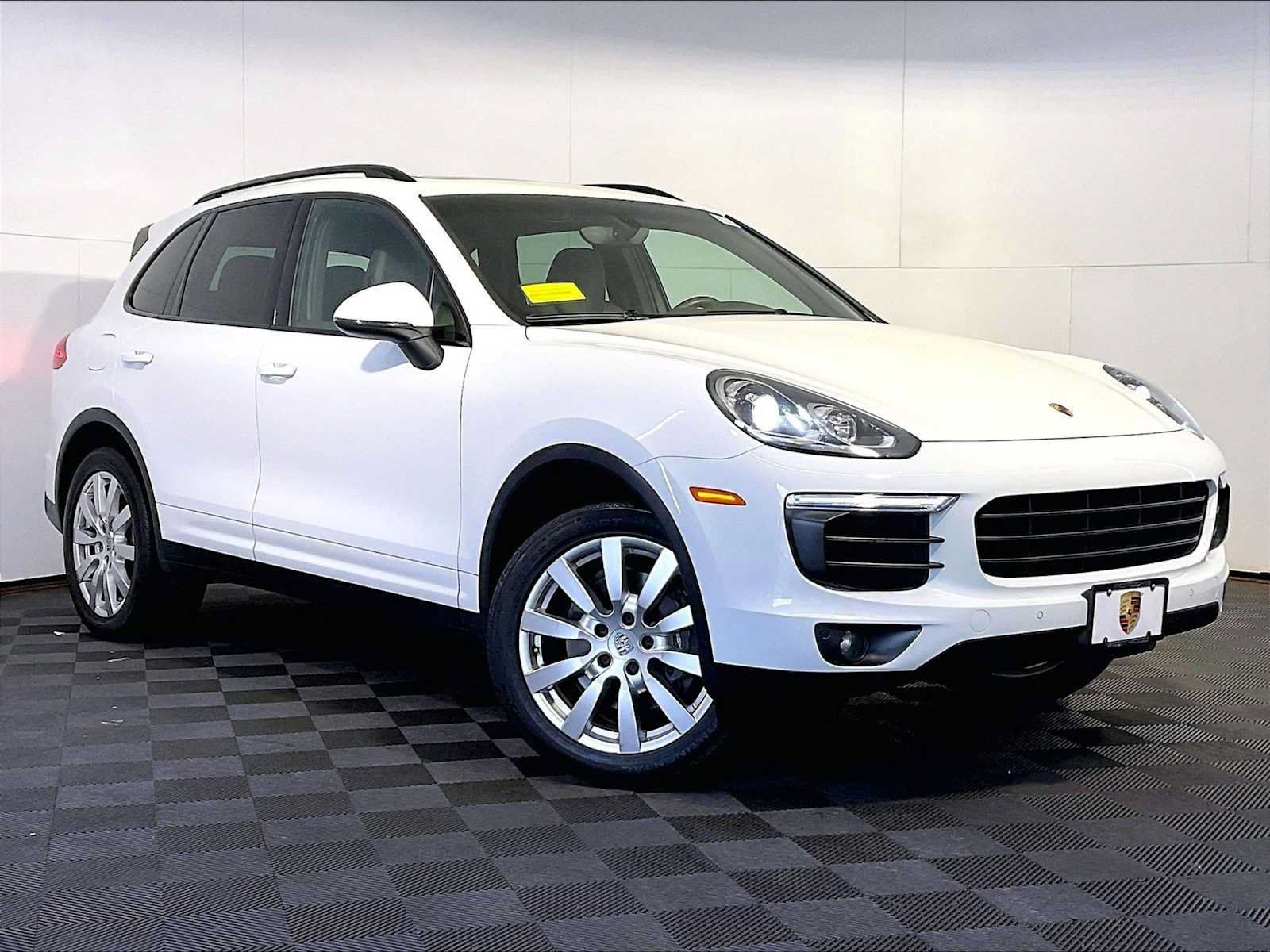 Certified 2016 Porsche Cayenne AWD/4WD image 9