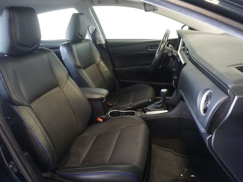 Used 2019 Toyota Corolla SE FWD image 17