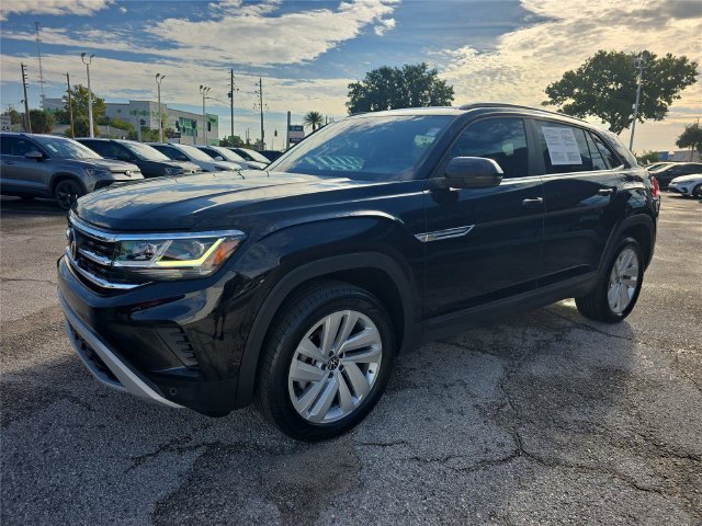 Used 2022 Volkswagen Atlas Cross Sport SE FWD image 8