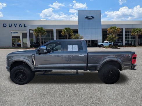 Used 2024 Ford F250 Platinum image 6