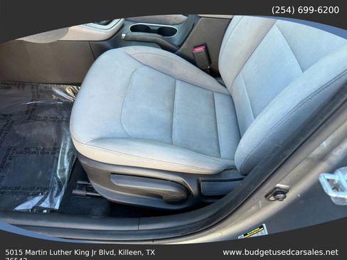 Used 2017 Hyundai Elantra SE FWD image 10