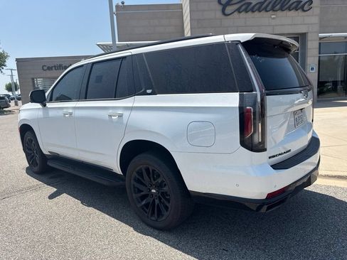 Used 2024 Cadillac Escalade Sport w/ LPO, ONYX Package AWD/4WD image 4